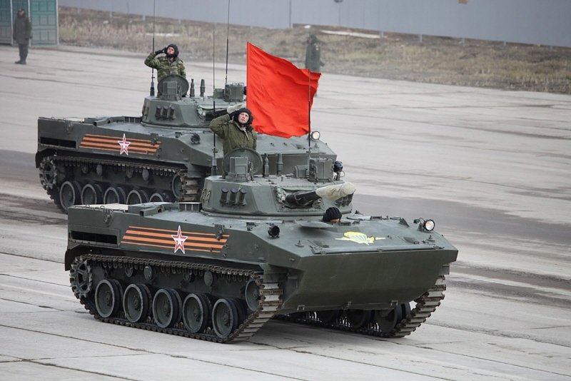 BMD-4는 성능 이외의 이유로 배치에 난항을 겪은 러시아의 공수장갑차다. < (cc) Vitaly V. Kuzmin at Wikimedia.org >