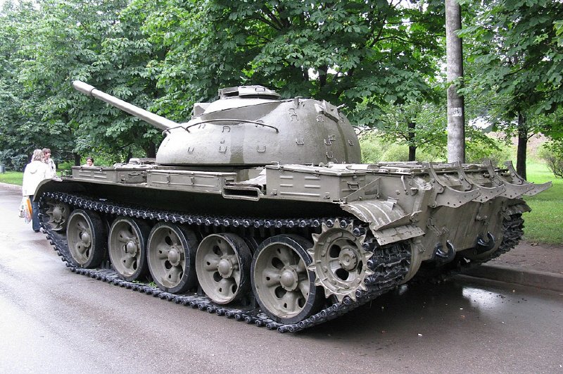 BTR-T의 차대를 제공한 T-55 전차 < (cc) Andrew Bossi at tanks-encyclopedia.com >