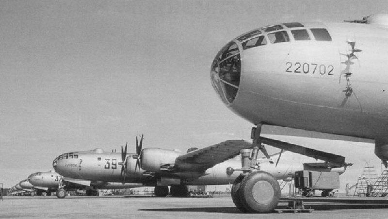 Tu-4  ʰ  ɵ ҷ ǥ ͻ̴. ٸ B-29  ̶  Ϲ 򰡴. < Unknown at Smartage.pl >