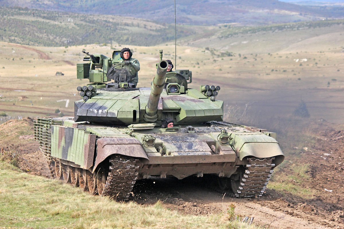 2020년 합동 전술연습 중 촬영된 세르비아 육군용 M-84AS1. M84 시리즈 중 가장 최신 형상으로, 현재까지 시제 차량만 운용 중이다. (출처: Srđan Popović/ Wikimedia Commons)