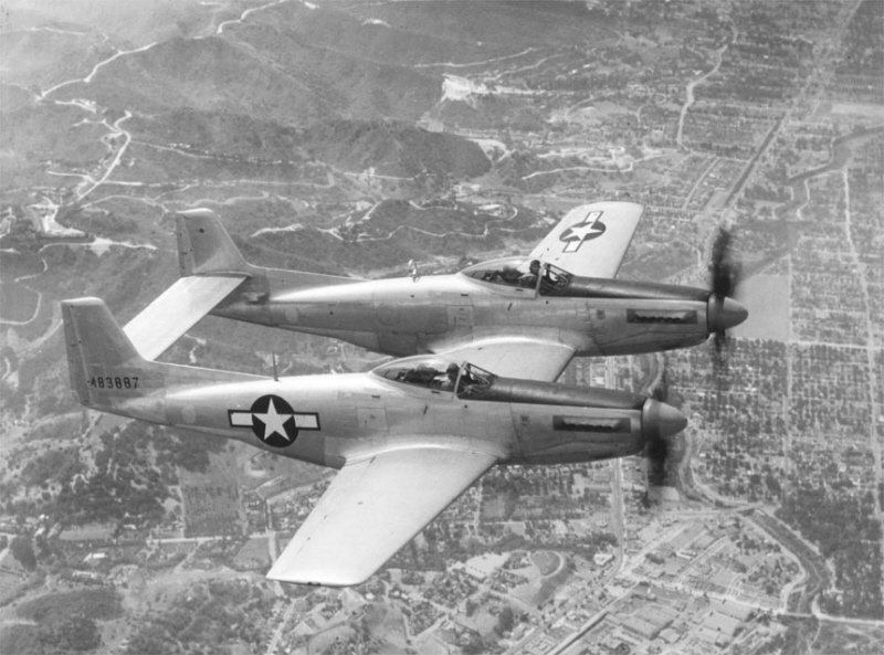 XP-82 < Public Domain >