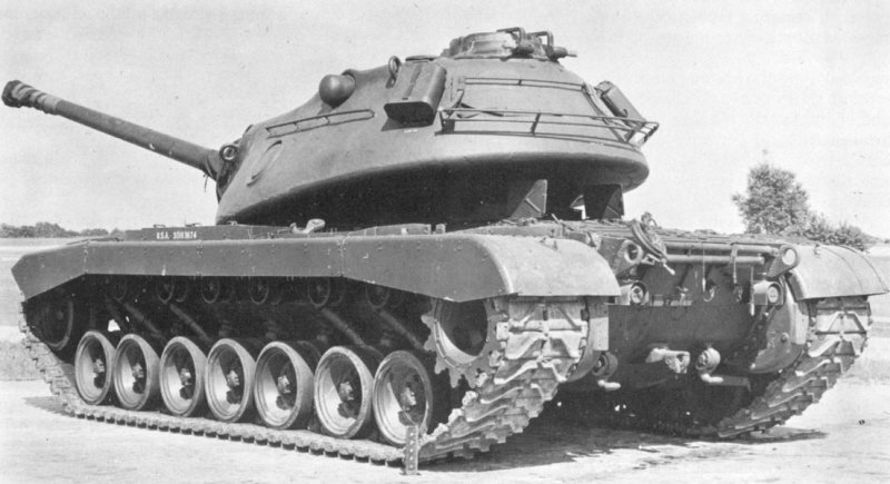 T43 프로토타입. T34와 비교할 때 포탑의 구조가 상당히 바뀌고 차체가 조금 단축되었음을 알 수 있다. 이를 개량한 T43E1이 M103으로 제식화되었다. < Public Domain >